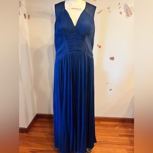 Pamella Roland Gown in navy mesh and silk with pleated bodice size 14
